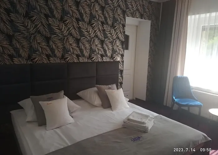 Lusia Bed and Breakfast 3*