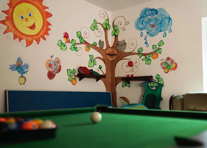 לינה וארוחת בוקר Lusia 3*