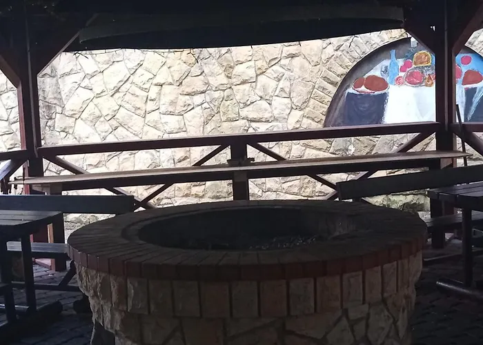 לינה וארוחת בוקר Lusia 3*